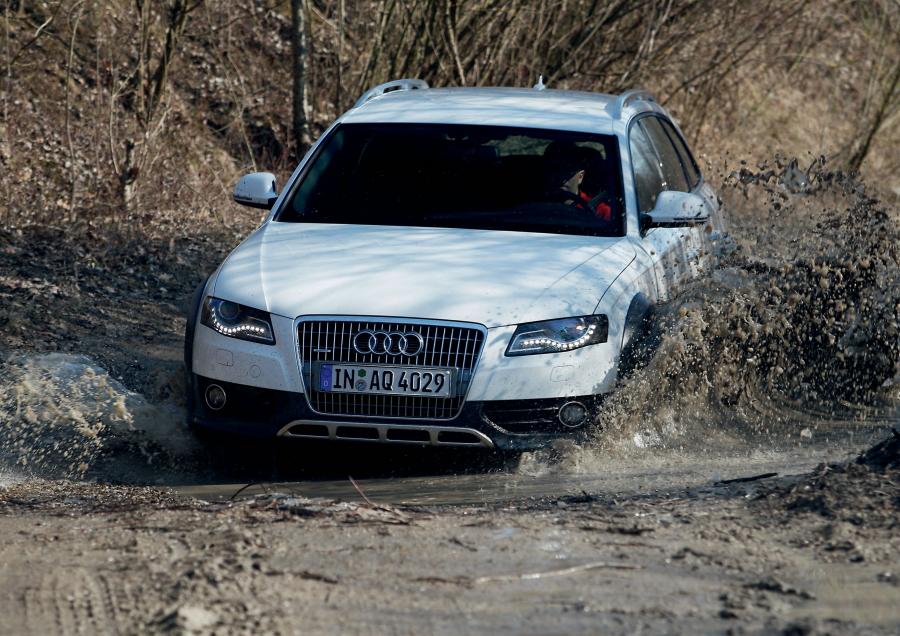  Audi A4 Allroad 3.0 TDI Quattro (B8, 8K) 2009 года  (фото 8 из 31)